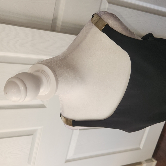 TAHARI BLACK DRESS METAL DETAILS ON SHOULDERS SIZE 12 SPAGHETTI STRAPS BACK - Picture 4 of 13